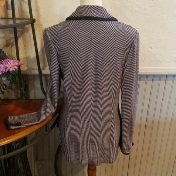 💞St.John Collection* Blazer - Picture 3 of 8